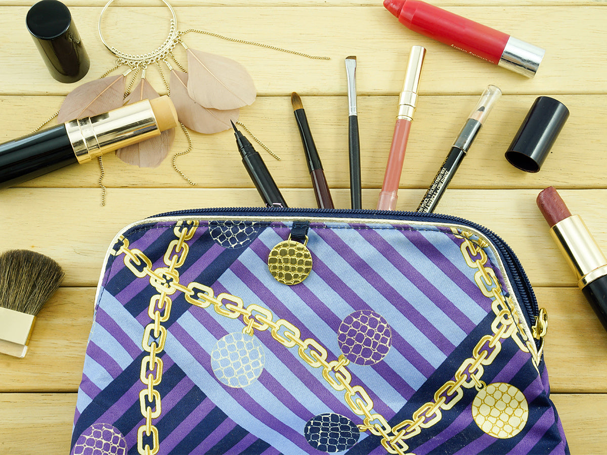 5 things Your Travel Makeup Bag Needs—Glow on the Go